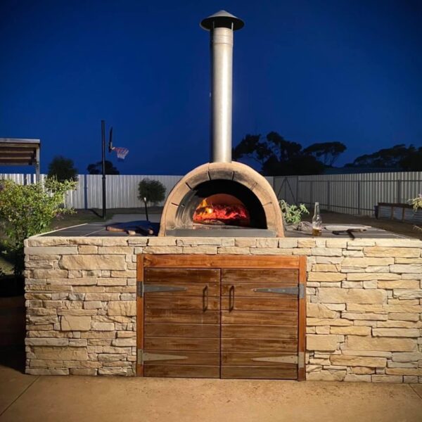 Ledge Stone Pizza Oven Wall Cladding | Earth